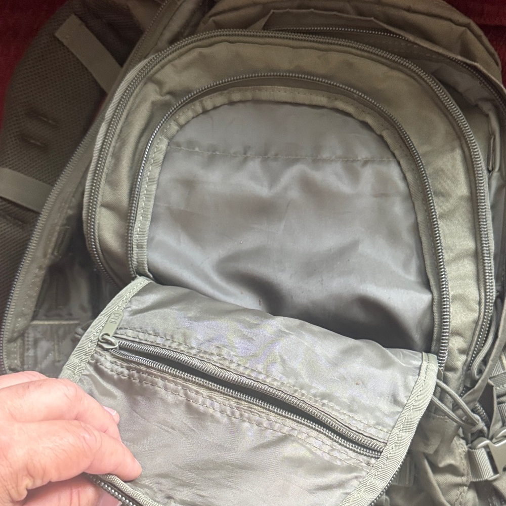 U.S. Army Olive Tactical Backpack - Picture 6 of 11
